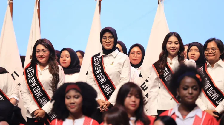 Astrid Widayani Resmi Dilantik sebagai Ketua DPW Pertiwi Jawa Tengah