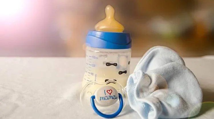 Sedikit Bukan Berarti Tidak Cukup, Ini Peran Kolostrum bagi Bayi