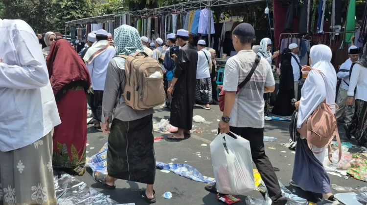 Belasan Sampah Haul Solo Dipilah, Sebagian Dimanfaatkan untuk PLTSa
