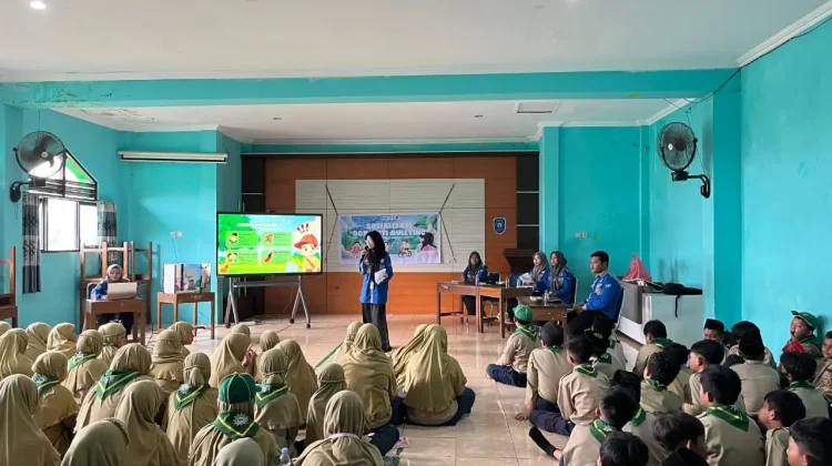 KKN-DIK UMS, Manfaatkan Smart Box untuk Edukasi Anti Bullying