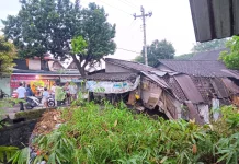 Hujan Picu Longsor, Tiga Bangunan di Demakijo Rusak