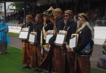 HUT ke-281 Solo, 5 Orang Terima Penghargaan Tokoh Inspiratif