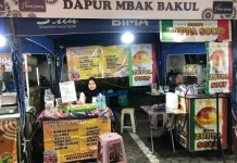 Hujan, Aktivitas Jual Beli di Balaikota Solo Menyusut