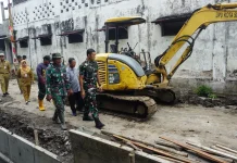 Dandim 0735/Surakarta Sidak Lokasi TMMD Sengkuyung di Kelurahan Joyotakan