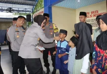Kapolres Sragen Buka Puasa Bareng Insan Pers-Santuni Anak Yatim