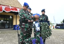 15 Siswa Sejurba Pom TNI AU Angkatan Ke-43 Resmi Sandang Baret Biru