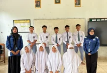 KKN DIK FKIP UMS Perkuat Kemampuan Bahasa Inggris lewat English Literature Club
