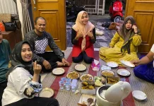 Buka Puasa: Masakan Rumah apa di Warung?