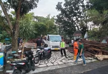 Angin Kencang Landa Klaten, Bangunan Joglo Ambruk