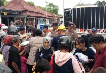 Polresta Surakarta dan Kalmapita 92 Bagi 500 Takjil