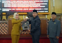 Wakil Bupati Boyolali Serahkan Tiga Ranperda Usulan Bupati Kepada Ketua DPRD