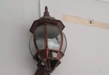 Mempercantik Teras Rumah dengan Aksesoris Lampu Dokar Klasik