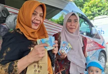 Penukaran Uang Baru di Benteng Vasternburg Solo diserbu Warga Surakarta