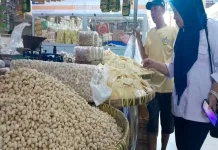 Momen Ramadan Harga Emping Melinjo dan Mete di Solo Alami Kenaikan Signifikan