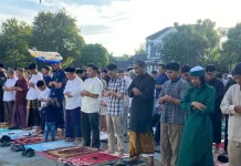 Ribuan Jemaah Padati Pamedan Mangkunegaran Laksanakan Salat Idulfitri