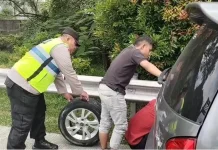 Polres Karanganyar Sigap Bantu Wisatawan, Arus Balik Tetap Lancar