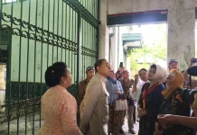 Fadli Zon Tinjau Keraton Kilen Surakarta usai Halal Bihalal