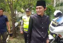Libur Lebaran, Rumah Jokowi Dibanjiri Masyarakat, Gus Iqdam Ikut Bersilaturahmi