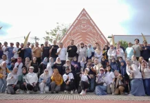 Istri Menteri ESDM Ny Bahlil Meriahkan Senam Bersama di SIKK Sragen