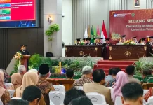 Univet Bantara Sukoharjo Kukuhkan Guru Besar Ilmu Linguistik Umum dari FKIP