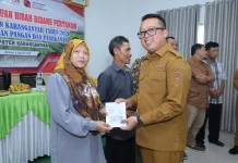 Pemkab Karanganyar Kucurkan Hibah 1,1 Miliar, Dukung Produktifitas Petani Lokal