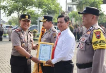 Kapolres Sukoharjo Pimpin Upacara Kenaikan Pangkat dan Pemberian Penghargaan