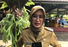 Wawali Minta Pedagang Jayawijaya Kompak Kelola Sampah