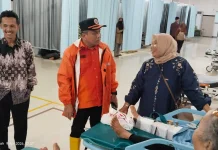 Hujan Angin Terjang Karanganyar, Teratak Hajatan Ambruk, 9 Orang Luka-Luka