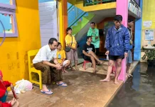 Sambangi Warga Terdampak Banjir Laweyan, Wali Kota Solo Siapkan Bantuan