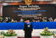 UNISRI Kukuhkan Prof Nanik Suhartatik sebagai Guru Besar Mikrobiologi Pangan