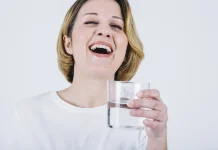 Oil Pulling, Cara Tradisional Menjaga Kesehatan Mulut yang Kembali Populer