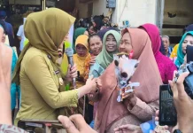 Kisah Ketangguhan Ibu Minah, 54 Tahun Mengabdi di Pasar Gede Solo