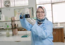Kartini Masa Kini di Dunia STEM, Guru Besar UMS Dorong Perempuan Berani Berprestasi