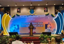 Literasi Perlu Seimbang dengan Digitalisasi di Hari Buku Sedunia Solo