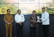 Terbaik Nasional, AB2TI Karanganyar Raih Penghargaan Klaster Pangan