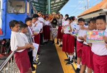 Siswa SDN Gayam 5 Sukoharjo Gelar Aksi Simpati dan Doa untuk Tragedi KRL Bekasi