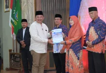Bupati Karanganyar Lepas 120 Jamaah Haji Muhammadiyah, Titip Doa untuk Daerah