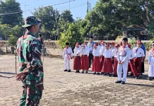 Istimewa! Satgas TMMD Jadi Irup Peringatan Hardiknas di SDN Plumbungan IV Sragen