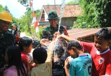 Air Mengalir, Tawa Menggema: Kebahagiaan Anak Gadungsari Bersama TMMD