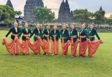 Tari Bedhaya Alumni ISI Surakarta Meriahkan Klaten Menari