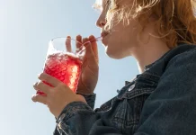 Mengapa Es Teh Manis Lebih Memuaskan diminum ketika Haus?