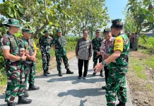 Tinjau Proyek Fisik di Desa Puro Sragen, Tim Wasev TMMD Apresiasi Kinerja Satgas