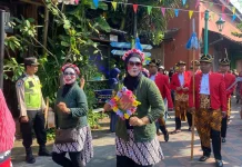 Kirab Budaya Pokdarwis Jateng Meriahkan Jalanan Solo, Finish di Kauman