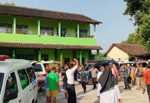 Keceriaan di MTs Muhammadiyah 4 Sambungmacan Berubah Menjadi Tangis Mencekam