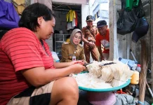 Wawali Solo Astrid Widayani Sambangi Kampung Shuttlecock di Kawasan Tipes