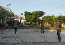 Hangatnya Kebersamaan Satgas TMMD dan Anak-Anak Desa, Dari Ngaji - Berlatih Voli