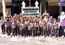 Polisi Kenalkan Disiplin Lalu Lintas sejak Usia Dini