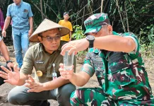 Menjemput Harapan dari Aliran Air Bening di Pelemgadung Sumur Bor Buatan TMMD