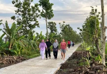 Jalan Betonisasi TMMD Sragen Dimanfaatkan Warga untuk Olahraga