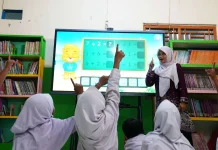 Geger Penghapusan Guru "honorer",  Tunggu Kejelasan Nasib Sampai 2027
